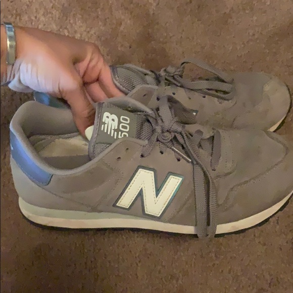 New Balance Shoes - Picture 2 of 2